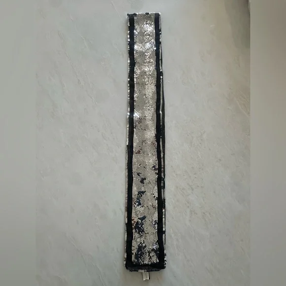 New without tags ~Vtg GAP Black and Silver Sequin Scarf - Picture 3 of 12